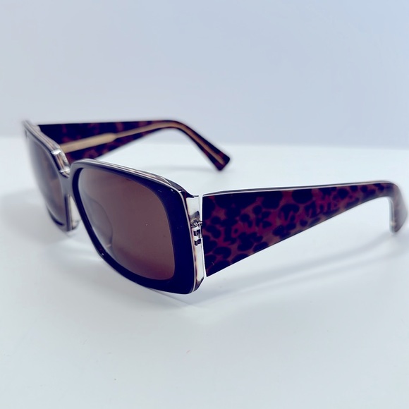 Louis Vuitton X Stephen Spouse Leopard Marquise Sunglasses - Picture 2 of 15